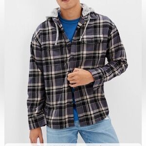 NWOT American Eagle Hooded Flannel (Men), size M